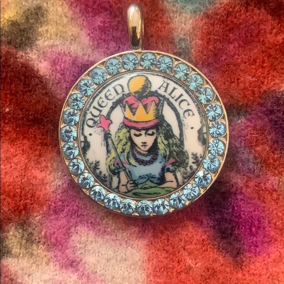 Tarina Tarantino Alice in Wonderland Pendant